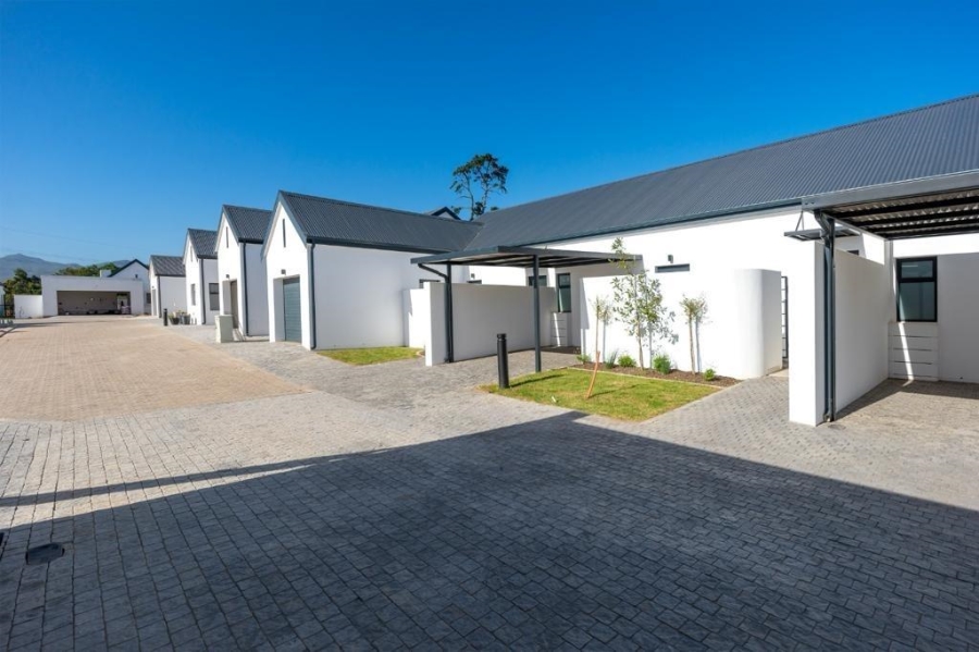 1 Bedroom Property for Sale in Kraaibosch Country Estate Western Cape